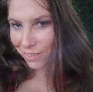 Meet your Posher, Alicia